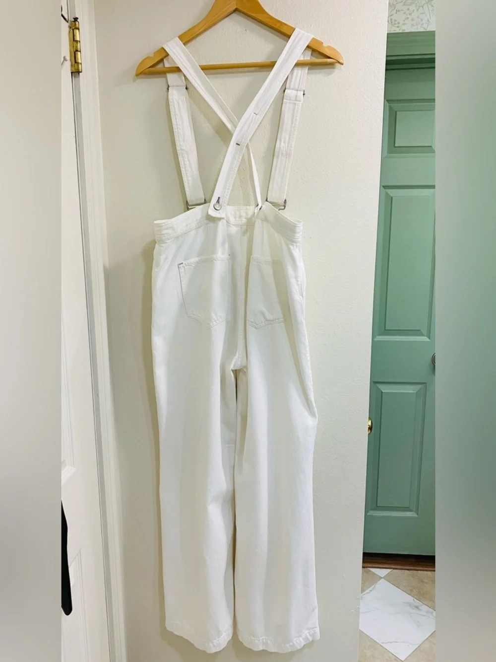 GAP White Wide-Leg Denim Overalls with Cross-Back Straps